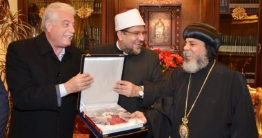 وزير الأوقاف ومحافظ جنوب سيناء يزوران كنيسة السمائيين للتهنئة بالعام الجديد.. صور