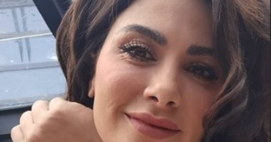 صبا مبارك تهنئ جمهورها بالعام الجديد وتعدهم بأخبار "حلوة" قريبا