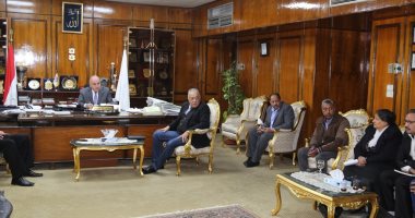 محافظ قنا: تشغيل محطة رفع صرف صحى البرابرة بمدينة قوص بعد أسبوعين