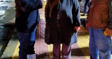 صور.. جولة مسائية لـ"سكرتير مساعد" الإسكندرية لمتابعة تصريف مياه الأمطار