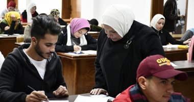 رئيس جامعة القناة تتفقد سير الامتحانات وتؤكد الالتزام والانضباط سر تميز اللجان
