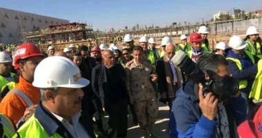 مجدى يعقوب يزور المتحف المصرى الكبير ويؤكد: إبداع عالمى