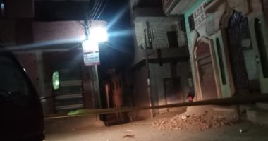 إخلاء عقار آيل للسقوط بكفر شكر وتشكيل لجنة من المنشآت لمعاينته.. صور