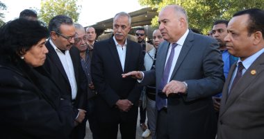 محافظ قنا يتفقد مجمع الصناعات الصغيرة والحرفية بمنطقة الصالحية ..صور