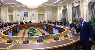 رئيس الوزراء يستعرض ملامح خطة الاستثمار لوزارة النقل لعام 2020-2021