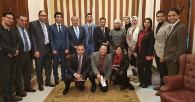 وفد من تنسيقية شباب الأحزاب والسياسيين يلتقى رئيس الهيئة الوطنية للصحافة
