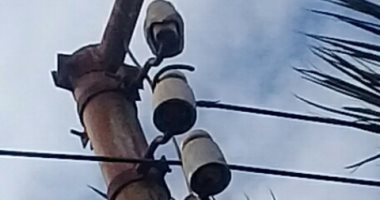قارئ يناشد المسئولين تركيب عازل لأعمدة الشوارع خوفا منها وقت الأمطار