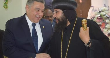 صور.. كيف احتفل المحافظون ومدراء الأمن بعيد الميلاد المجيد فى الكنائس