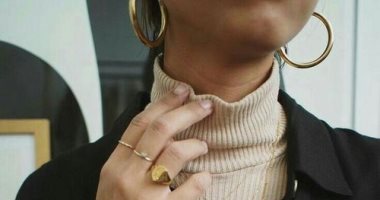 تعرفى على أحدث صيحات أقراط الـ Hoop واعرفى إزاى تلبسيها.. صور