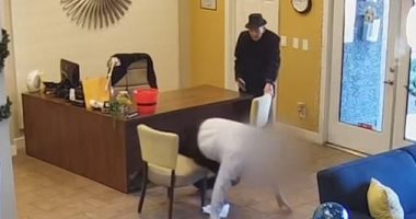 عجوز يطلق النار على مدير مجمع سكنى فى لاس فيجاس لتضرر منزله من المياه..فيديو