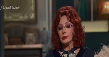 نبيلة عبيد تتأثر بكلام إسعاد يونس وتبكى على الهواء.. فيديو