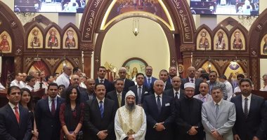 سفير مصر فى مسقط يشارك فى قداس عيد الميلاد المجيد فى الكنيسة المصرية