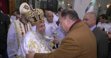 صور.. محافظ أسيوط يزور إيبارشيات منفلوط وديروط والدير المحرق للتهنئة بعيد الميلاد