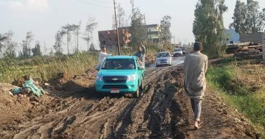 صور.. أهالى قرى إبراهيم حسن يطالبون برصف طرق 22 قرية