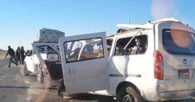 مصرع 2 وإصابة آخر فى تصادم سيارة وشاحنة بالوادى الجديد