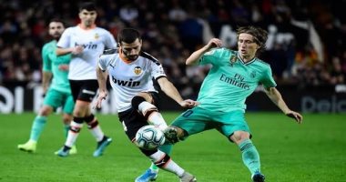 ريال مدريد يرتدي الأخضر ضد فالنسيا فى السوبر الإسبانى بالسعودية 