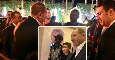 صور.. ملوخية وأرز بالشعرية وبطاطس ومشويات غداء ساديو ماني أفضل لاعب في أفريقيا بالغردقة.. شيف نجم ليفربول: "ساديو" أعجب بالأكلات الشعبية.. انبهر بصورته على البيتزا.. وغادر إلى مطار ليفربول بعد حصوله على الجائزة