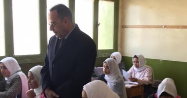 محافظ شمال سيناء ووكيل التعليم بالمحافظة يتفقدان امتحانات نصف العام