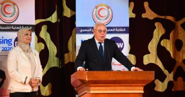 محافظ بورسعيد يشهد احتفالية اليوم العالمى للتمريض المصرى بالمركز الثقافى