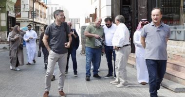 رئيس برشلونة يخوض جولة فى شوارع جدة قبل قمة أتلتيكو مدريد.. فيديو وصور