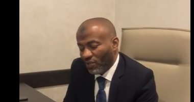فيديو.. سفير ليبيا فى غينيا ينشق عن حكومة السراج ويدعم الجيش بقيادة حفتر