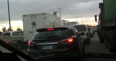 النشرة المرورية.. كثافات مرتفعة بمحاور القاهرة والجيزة