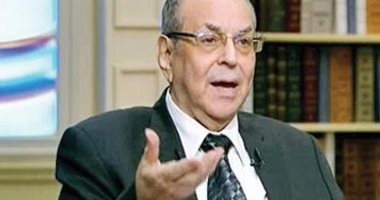 خالد صلاح يشكر المخرج جميل المغازي على الفيديو النادر لوالد إيهاب توفيق
