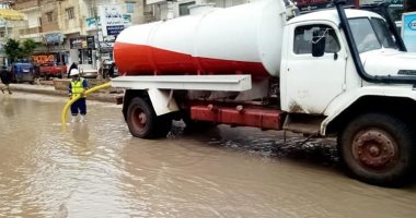 محافظ كفر الشيخ يتابع رفع تراكمات المياه عقب استمرار هطول الأمطار