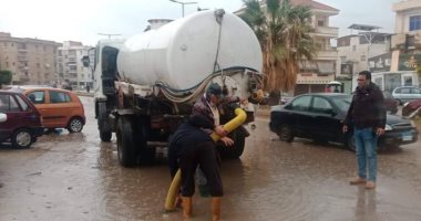 دمياط تواجه الأمطار بـ 97 معدة ما بين سيارات شفط وكسح ونافورى