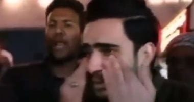 شاب عراقى يبكى بسبب حزن العراقيين على موت قاسم سليمانى وتجاهل شهداء الثورة.. فيديو