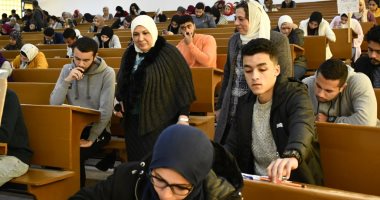 رئيس جامعة القناة تتابع بداية الأسبوع الثانى لأعمال الامتحانات النظرية