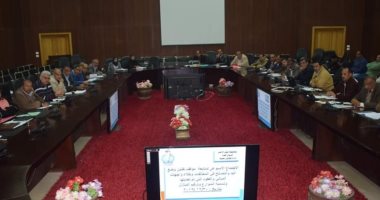 البحر الأحمر تناقش تسمية وترقيم الشوارع بالمحافظة ومساكن تطوير العشوائيات