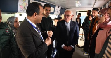 صور.. محافظ بورسعيد يلتقى بفريق عمل برنامج حماية الأطفال بلا مأوى ورؤساء الأحياء 