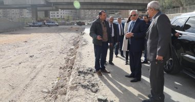 صور.. محافظ الجيزة: تغطية 200 متر من ترعة المريوطية لإنشاء مواقف حضارية