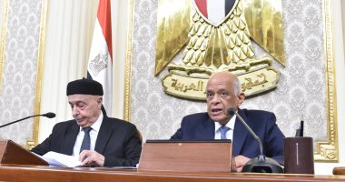 مصر توجه الدعوة لأعضاء البرلمان الليبى لزيارة القاهرة.. رئيس مجلس النواب المصرى يؤكد: نسعى لرأب الصدع بين كافة البرلمانيين في ليبيا.."عبد العال" يشدد على أهمية وضع حلّ للأزمة الليبية دون تدخلات أو تأثير من أحد
