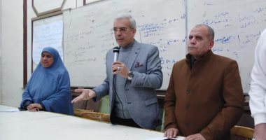 مدير تعليم القليوبية يجتمع برؤساء لجان الشهادة الإعدادية استعداداً لامتحانات الخميس المقبل