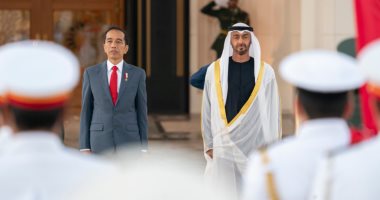 محمد بن زايد ورئيس إندونيسيا يبحثان العلاقات الثنائية وقضايا إقليمية ودولية