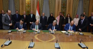 وزيرا الإنتاج الحربى والإسكان يشهدان توقيع اتفاق تأسيس شركة لإنتاج الأنابيب