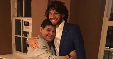 الننى ينشر صورة مع مارادونا ويؤكد: الأفضل فى حياتى