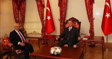 تونس تبحث عن البديل الغائب لرئاسة الحكومة بعد الرفض الساحق للإخوان.. الغنوشى يطير لتركيا بعد الفشل.. ورواد السوشيال ميديا يصفونه بمخبر أردوغان.. والنهضة ترد فى بيان: كان يهنئ الرئيس التركى بالسيارة الجديدة