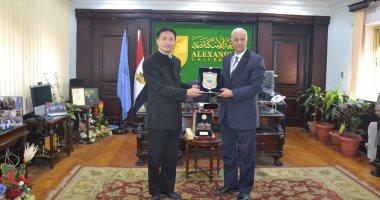 صور.. رئيس جامعة الإسكندرية: نرحب بالتواصل مع الحضارة الصينية وتبادل الخبرات