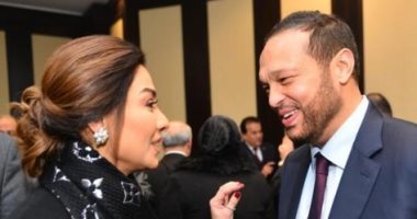 صورة تجمع رجل الأعمال محمد حلاوة والإعلامية بسمة وهبى فى حفل "مستقبل وطن"