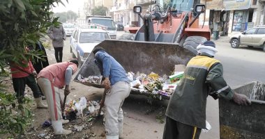 صور.. حملة نظافة كبرى بشوارع حى جنوب الأقصر ورفع أكوام القمامة لخدمة المواطنين والسائحين