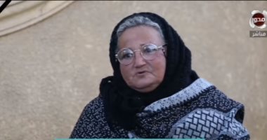تربى 11حفيدا وتعيش دون مصدر دخل.. قصة بائعة الكتب تلميذة الشعراوى مع المرض والفقر