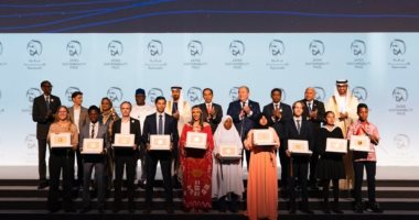 محمد بن زايد يكرم رواد التنمية المستدامة: الجائزة تواصل مسيرة غرس بذور الخير