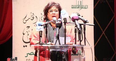 وزيرة الثقافة تطلق نادى سينما الشباب على اليوتيوب