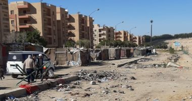 "سيبها علينا "شكوى من انتشار العشش بجوار سنترال القطامية بالتجمع الأول