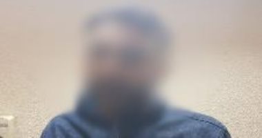 مباحث الأموال العامة تضبط المتهم بتزوير تأشيرات السفر للشباب
