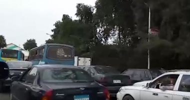 كثافات مرورية بمنزل المقطم المؤدى للسيدة عائشة بسبب أعمال إصلاحات كوبرى 