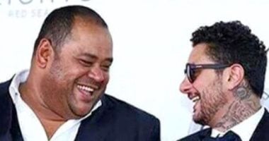 أحمد الفيشاوى فى صورة مع محمد ممدوح.. ويعلق: واحد من الفنانين الثقال فى الوزن 
